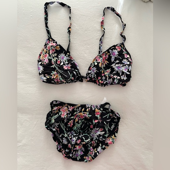 Victoria's Secret Other - Vintage VICTORIA’S SECRET Gold Label 100% Silk Floral Bra and Panty Set Size M